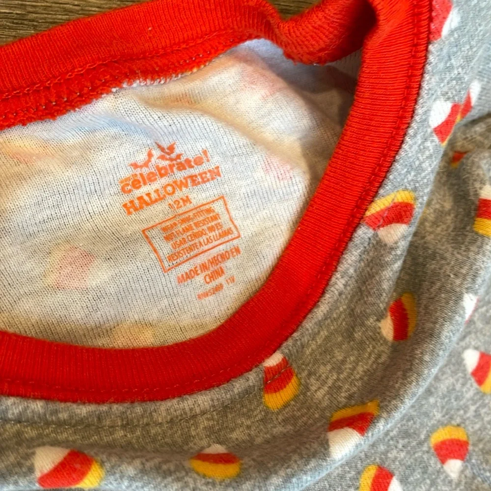 Baby Fall Pajama Set - Picture 2 of 3